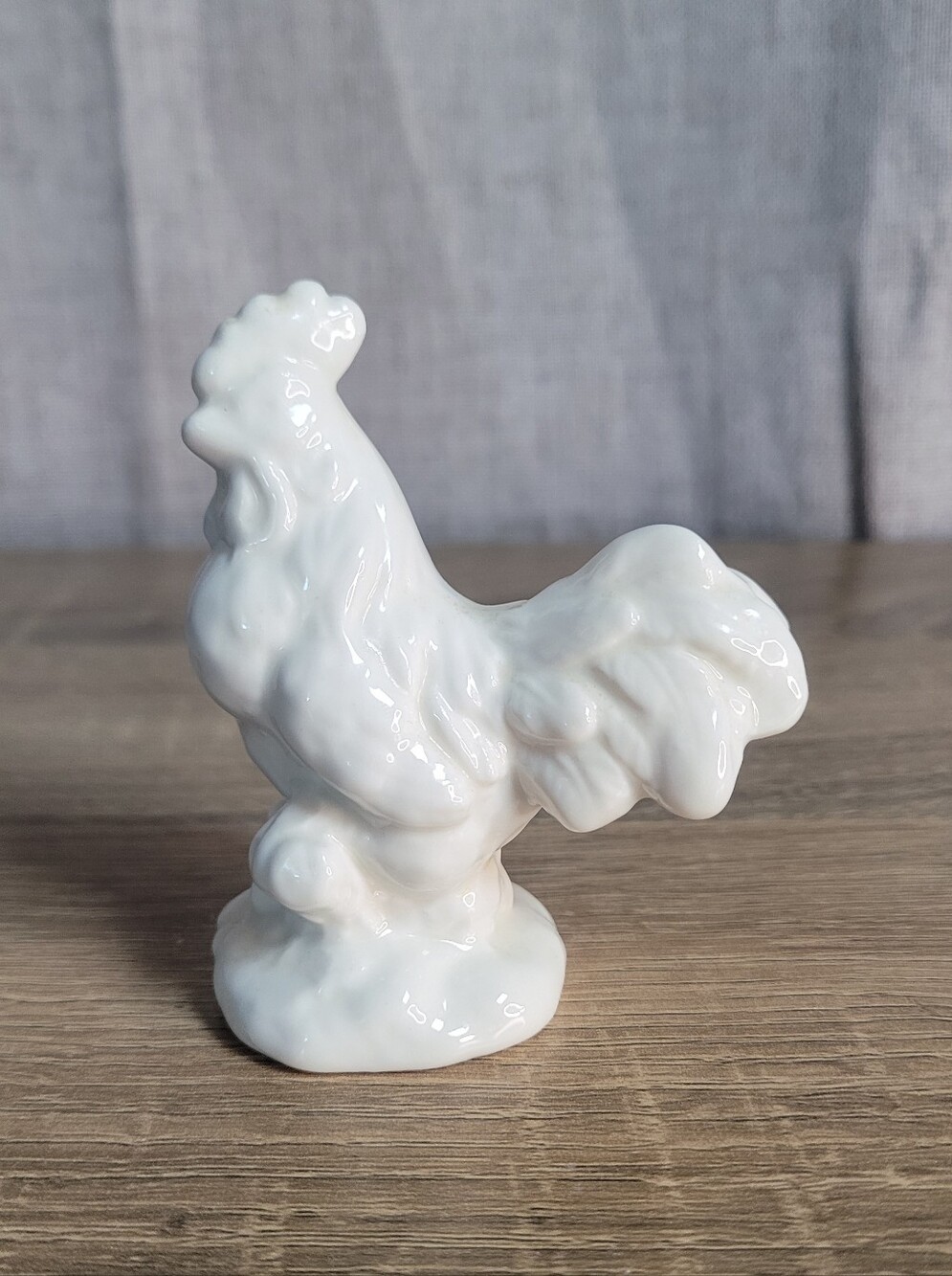 Vintage White Ceramic Rooster Figurine - Decorative Home Art